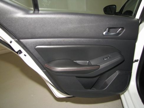 Used 2020 Nissan Altima 2.5 SR image 13