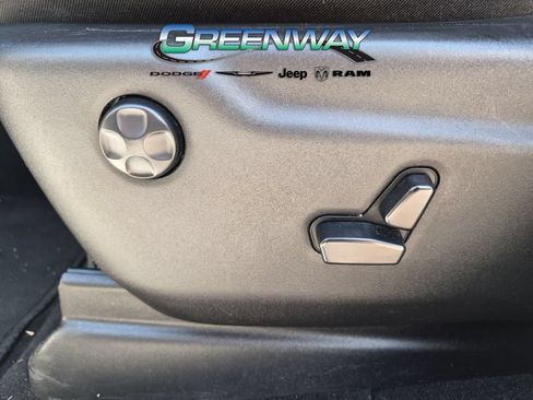 Used 2023 Dodge Durango GT AWD/4WD image 8