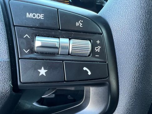 Used 2025 Kia K4 LXS image 39