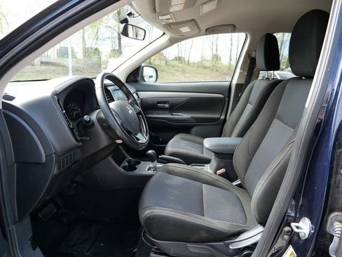 Used 2016 Mitsubishi Outlander ES AWD/4WD image 14