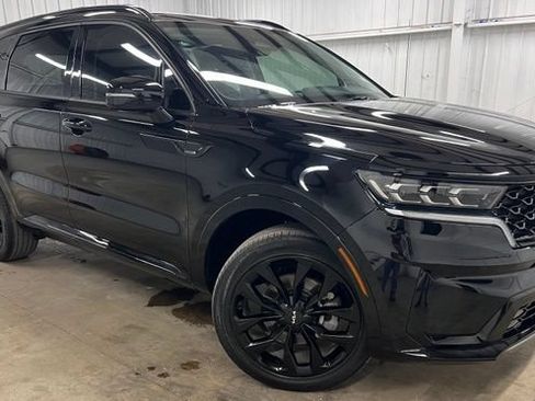 Used 2023 Kia Sorento SX AWD/4WD image 1