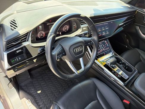 Used 2019 Audi Q8 Prestige w/ Towing Package AWD/4WD image 3
