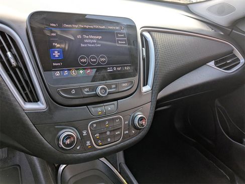 Certified 2024 Chevrolet Malibu LT image 12