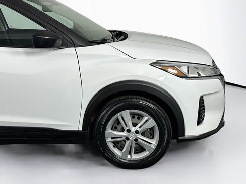 Used 2023 Nissan Kicks S FWD image 39