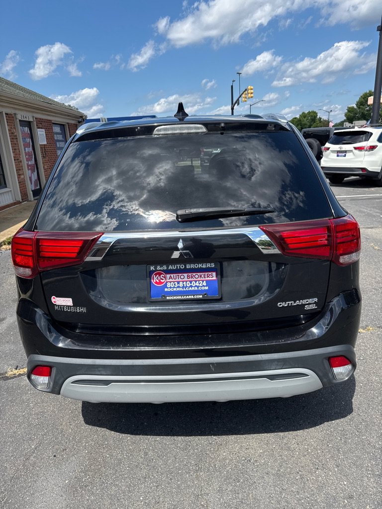 Used 2019 Mitsubishi Outlander SEL FWD image 4