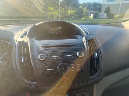 Used 2018 Ford Escape SE AWD/4WD image 12