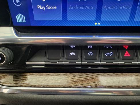 Used 2025 Chevrolet Silverado 1500 LT AWD/4WD image 9