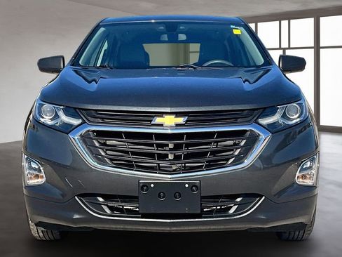 Used 2018 Chevrolet Equinox LS image 2