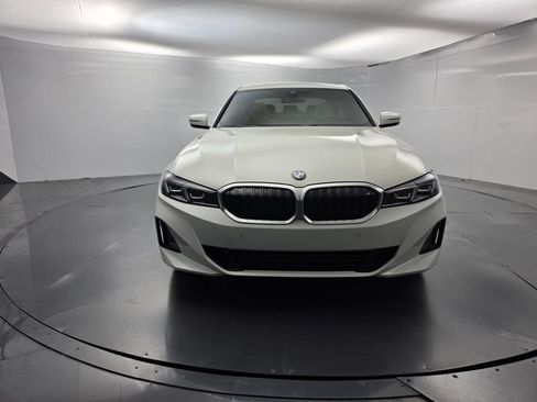 Used 2023 BMW 330i Sedan w/ Driving Assistance Package RWD image 2