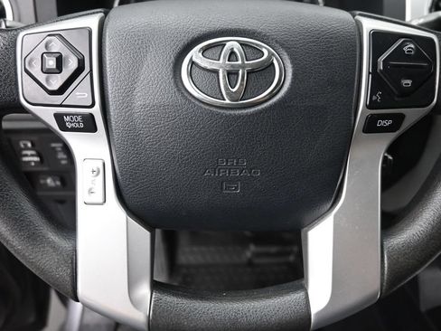 Used 2017 Toyota Tundra SR5 w/ SR5 Upgrade Package AWD/4WD image 17