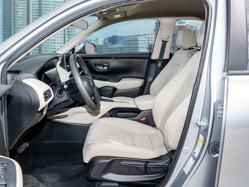 Used 2023 Honda HR-V LX image 15