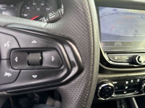 Used 2022 Chevrolet TrailBlazer LT w/ Sun and Liftgate Package image 35