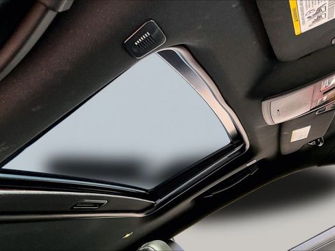 Used 2023 Dodge Challenger SRT Hellcat w/ Driver Convenience Group image 19