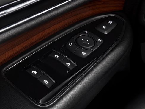 Used 2019 Lincoln Navigator L Reserve w/ Cargo Package AWD/4WD image 38