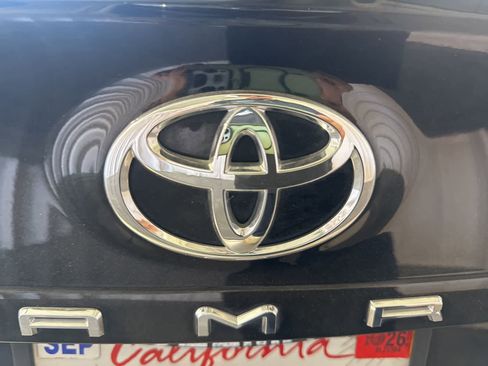 Used 2019 Toyota Camry XSE w/ Carpet Mat Package FWD image 13