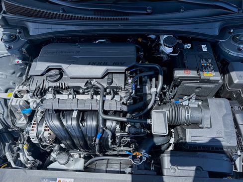 New 2026 Hyundai Elantra Sport FWD image 22