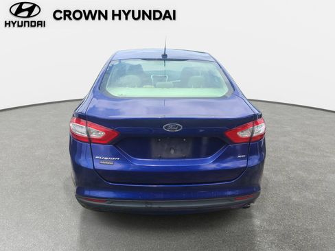 Used 2016 Ford Fusion SE FWD image 5