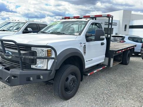 Used 2018 Ford F550 4x4 Regular Cab Super Duty w/ Power Equipment Group image 1