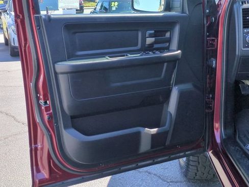 Used 2018 RAM 1500 Express RWD image 12