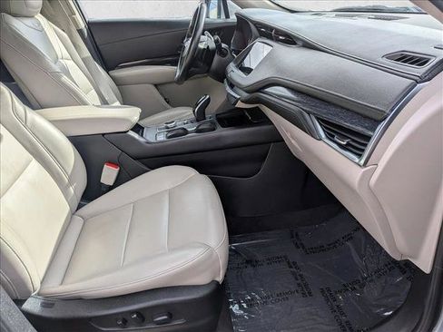 Used 2023 Cadillac XT4 Premium Luxury image 21