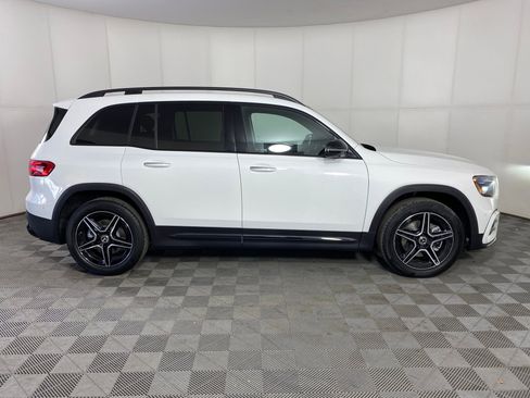 New 2026 Mercedes-Benz GLB 250 4MATIC image 8