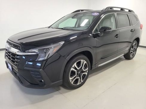 Used 2023 Subaru Ascent Limited AWD/4WD image 6