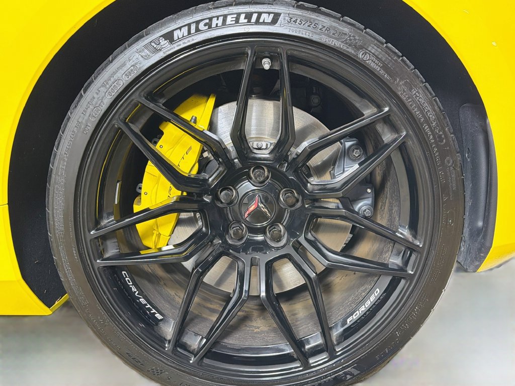 Used 2025 Chevrolet Corvette Z06 RWD image 28