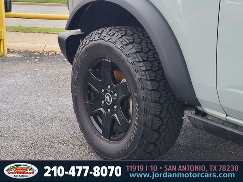 Used 2023 Ford Bronco Black Diamond image 30