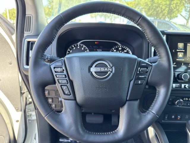 Used 2025 Nissan Frontier SV w/ SV Convenience Package RWD image 27