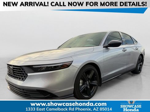 Used 2025 Honda Accord Sport image 1