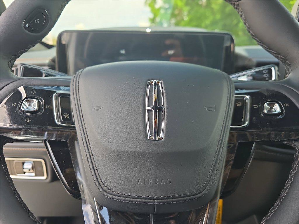 New 2026 Lincoln Aviator Black Label w/ Black Label Special Edition AWD/4WD image 20