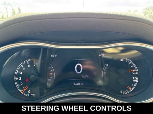 Used 2017 Jeep Grand Cherokee Overland AWD/4WD image 12