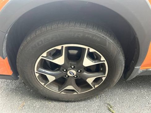 Used 2018 Subaru Crosstrek 2.0i Premium AWD/4WD image 10
