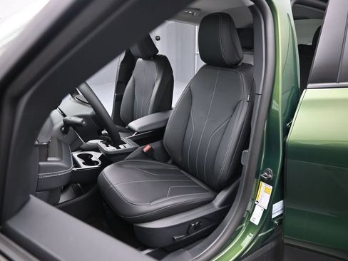 New 2026 Ford Mustang Mach-E Select RWD image 8