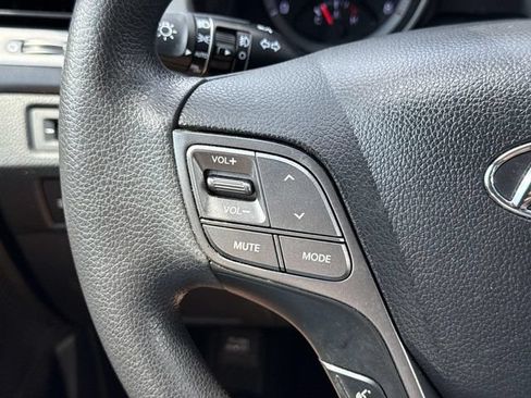 Used 2015 Hyundai Santa Fe GLS FWD image 24