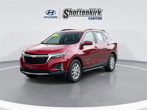 Used 2023 Chevrolet Equinox LT image 4