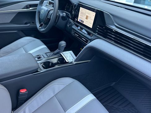 Certified 2026 Toyota Camry SE w/ Convenience Package FWD image 15