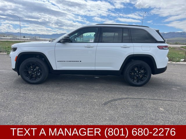 New 2026 Jeep Grand Cherokee Altitude AWD/4WD image 7