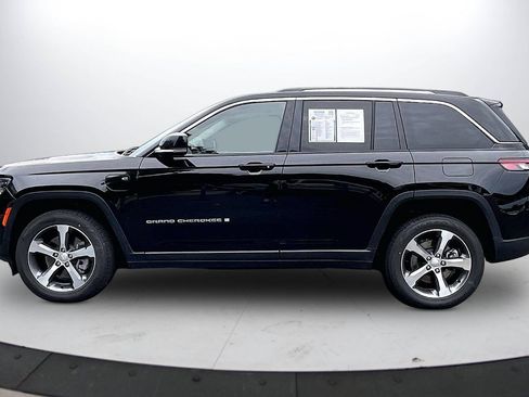 Used 2023 Jeep Grand Cherokee 4WD 4xe image 5