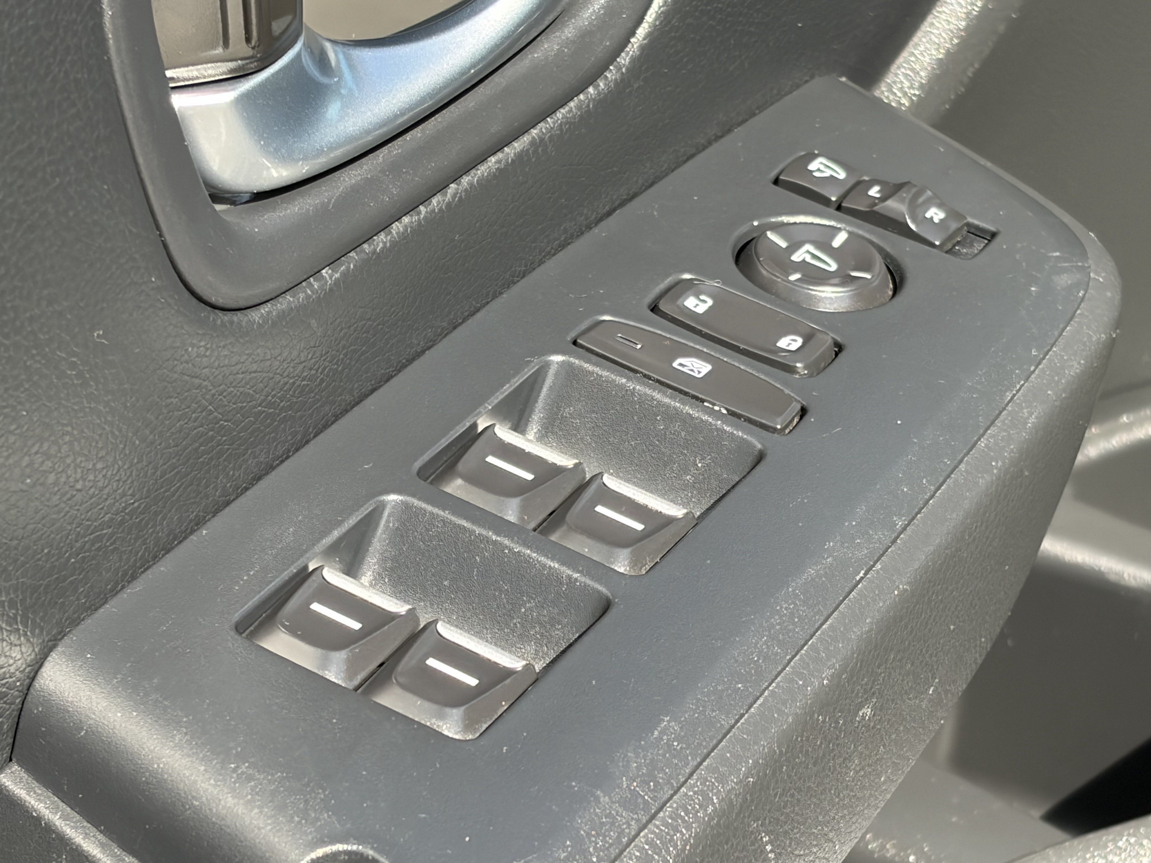 Used 2025 Honda Pilot TrailSport image 30