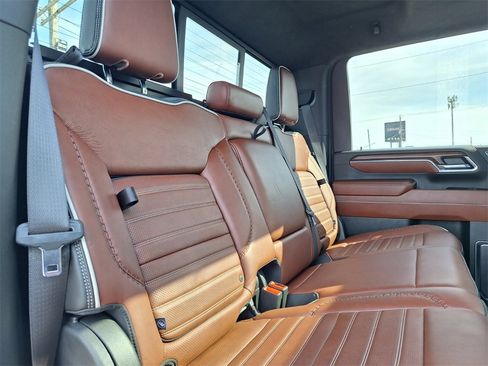 Used 2024 GMC Sierra 2500 Denali Ultimate image 33