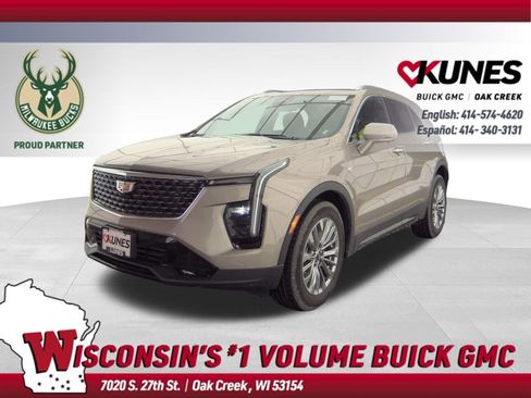 Used 2025 Cadillac XT4 Premium Luxury image 1