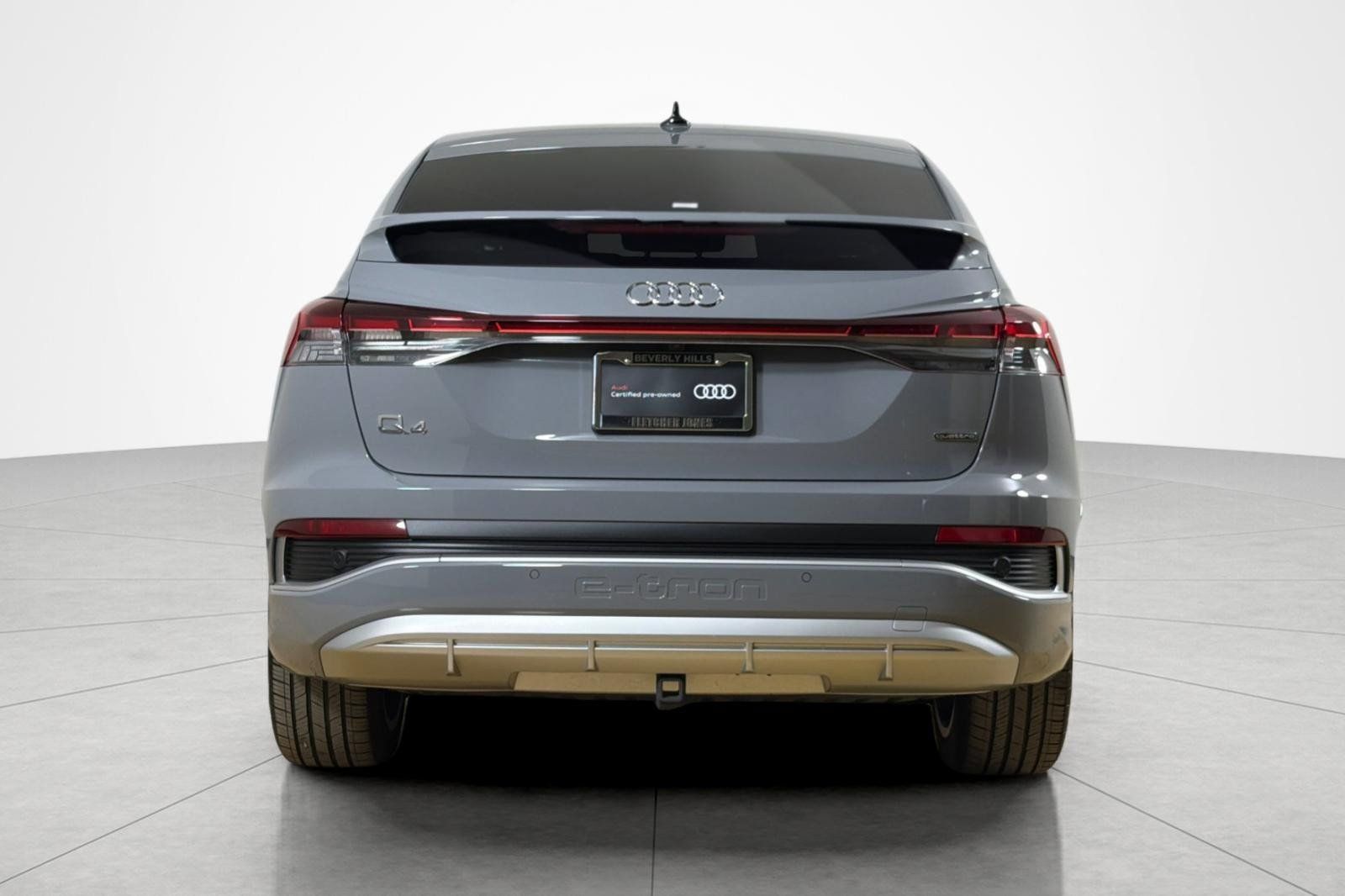 Certified 2024 Audi Q4 e-tron Premium Plus w/ Premium Plus AWD/4WD image 4