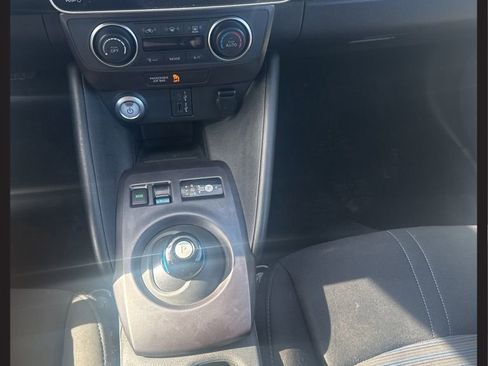 Certified 2023 Nissan Leaf S image 26