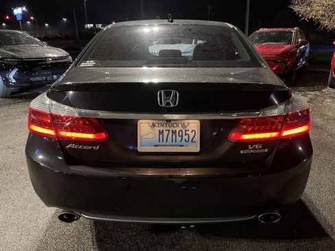 Used 2015 Honda Accord Touring image 6