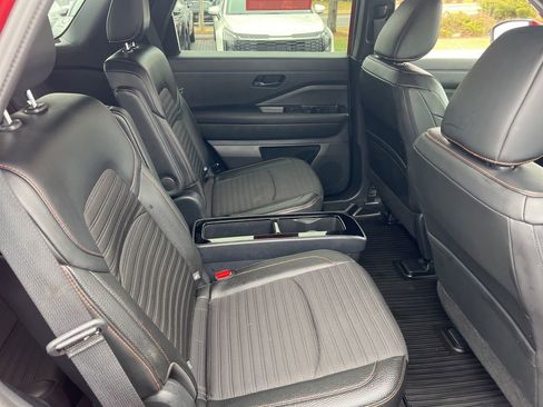 Certified 2024 Nissan Pathfinder Rock Creek image 15