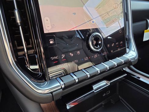 New 2026 GMC Yukon XL Denali w/ Sun & Power Step Package AWD/4WD image 19