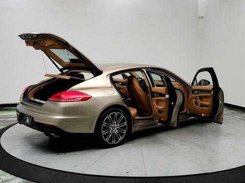 Used 2016 Porsche Panamera Edition w/ Premium Package Plus image 11