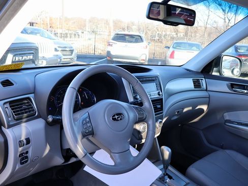 Used 2010 Subaru Forester 2.5X Limited image 16