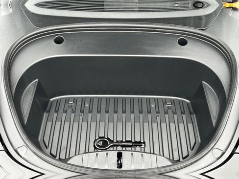 Used 2021 Tesla Model 3 Performance image 23